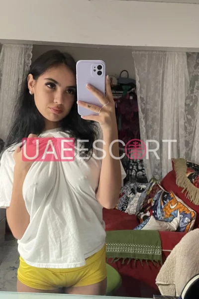 Jennifer, bust size B, height 175, weight 45, age 25