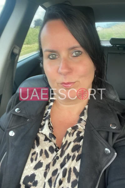 Kaley, bust size D, height 180, weight 69, age 31