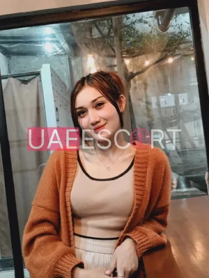 Keanna , bust size B, height 165, weight 50, age 25