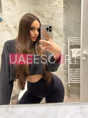 Latosha , bust size B, height 170, weight 50, age 26
