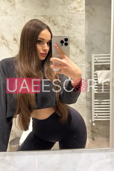 Latosha, bust size B, height 170, weight 50, age 26
