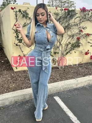 Adina , bust size C, height 171, weight 45, age 28