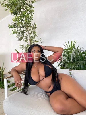Lexie , bust size C, height 170, weight 70, age 26