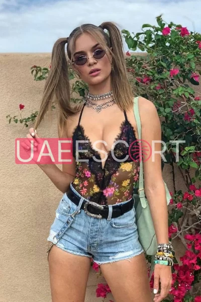 Lillian, bust size B, height 170, weight 53, age 26