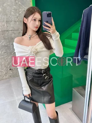 Littleton , bust size C, height 165, weight 52, age 23