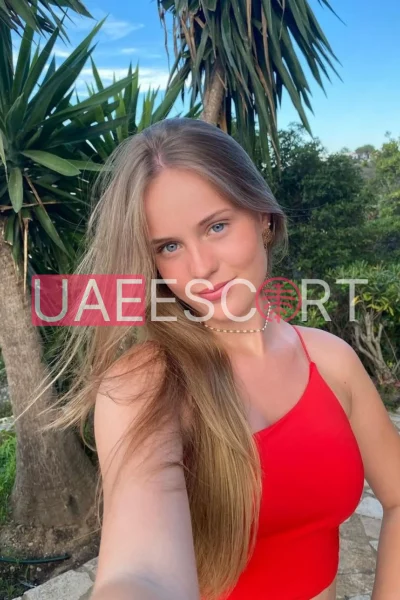 Marcia, bust size B, height 171, weight 53, age 25