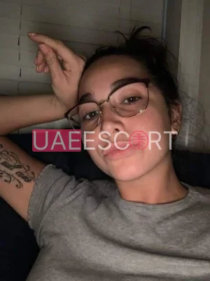 Amy, bust size B, height 178, weight 61, age 24