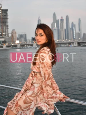 Aniya , bust size D, height 170, weight 53, age 26