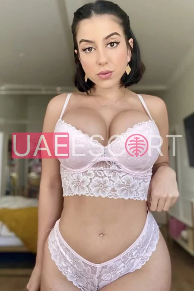 Annie, bust size B, height 168, weight 47, age 26