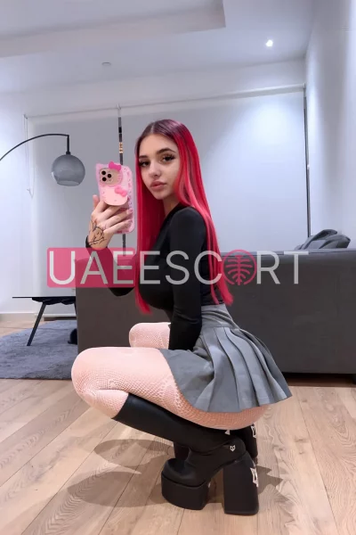 Arielle, bust size C, height 167, weight 61, age 25