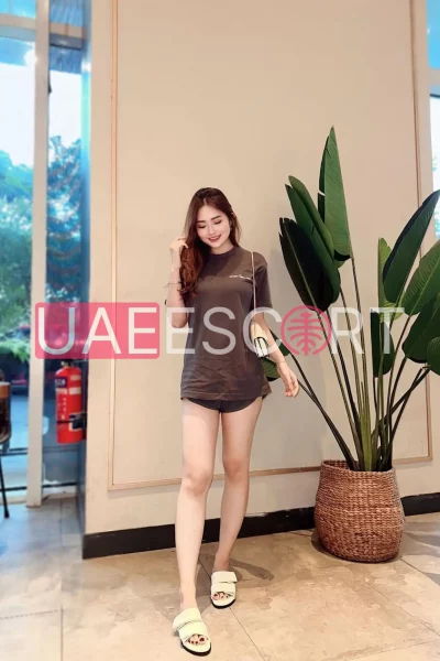 Arta, bust size B, height 166, weight 53, age 24