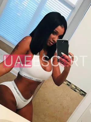 Brooklyn , bust size B, height 153, weight 56, age 27