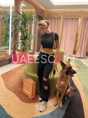 Josette , bust size D, height 166, weight 55, age 25