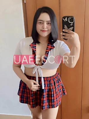 Kia, bust size C, height 155, weight 65, age 27