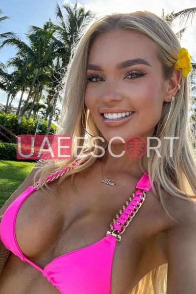 Alexa, bust size D, height 169, weight 68, age 24