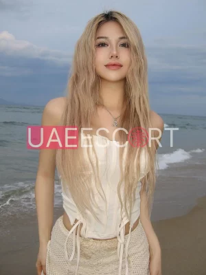 Ana , bust size C, height 164, weight 52, age 24