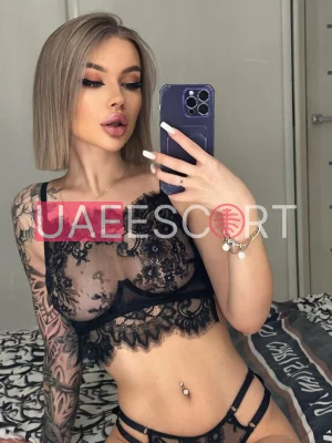 Anna , bust size B, height 170, weight 48, age 24