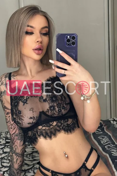 Anna, bust size B, height 170, weight 48, age 24