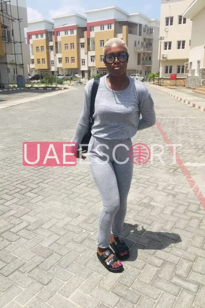 Faith, bust size B, height 170, weight 52, age 31