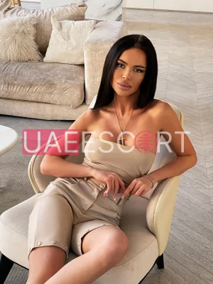 Chiquita-1318 , bust size B, height 168, weight 49, age 22