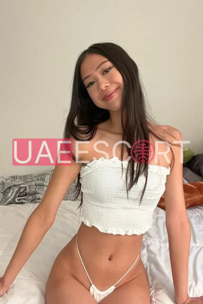 Cindy, bust size B, height 164, weight 50, age 20