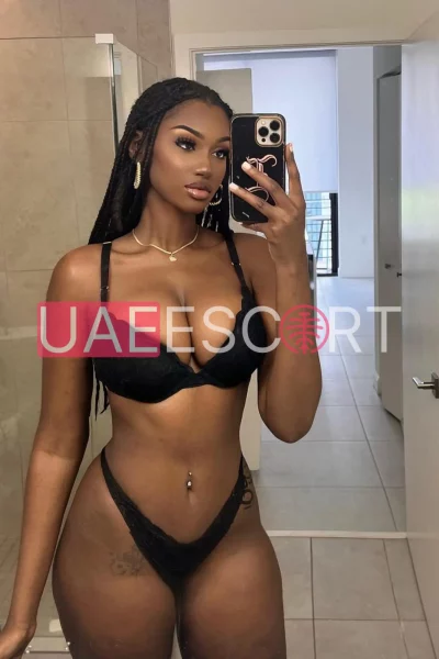 Ivie in Al Majaz 2, bust size D, height 172, weight 62, age 20