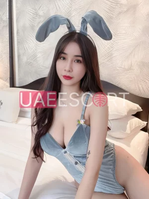 Lucky , bust size C, height 166, weight 56, age 23