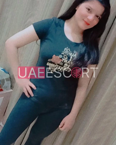 Kamryn, bust size C, height 139, weight 47, age 24, photo 3