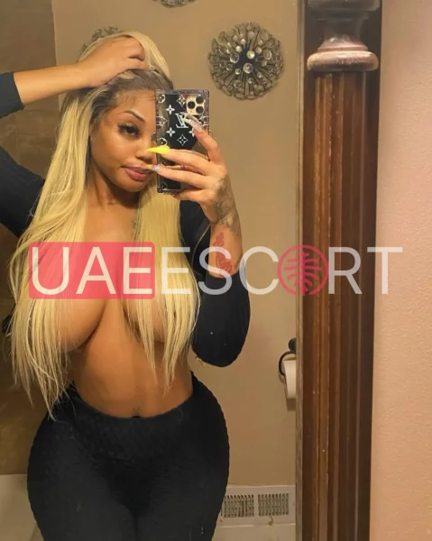 Mac, bust size C, height 182, weight 72, age 26, photo 3