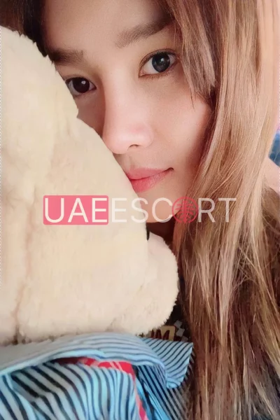 Andrea, bust size B, height 152, weight 68, age 25