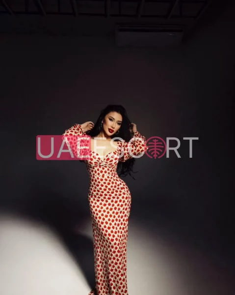 Aura, bust size C, height 165, weight 57, age 28, photo 4