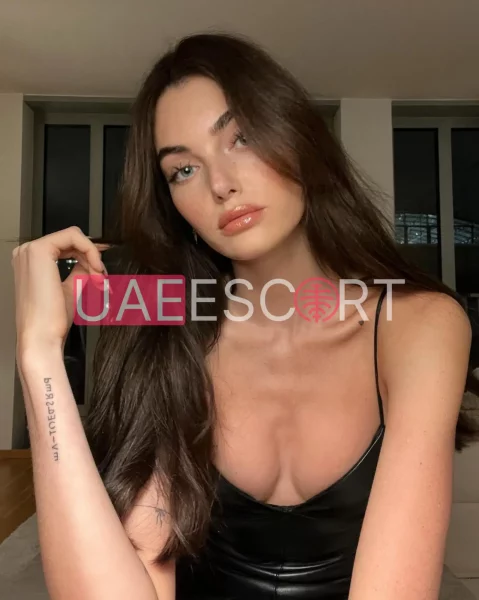 Deborah, bust size B, height 167, weight 52, age 24, photo 3