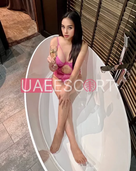 Ann, bust size D, height 165, weight 57, age 26, photo 4