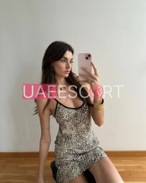 Deborah, bust size B, height 167, weight 52, age 24, photo 6