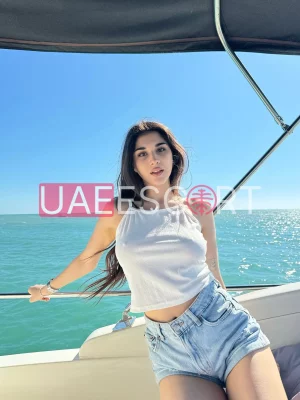 Lida , bust size B, height 169, weight 61, age 24