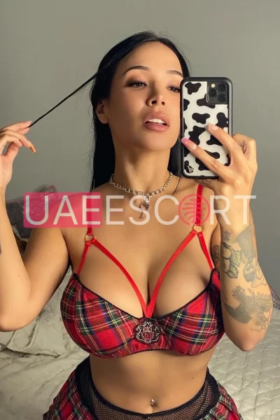 Alexia, bust size C, height 174, weight 67, age 27