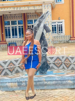 Cynthia , bust size B, height 160, weight 60, age 27