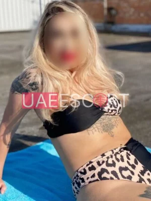 Allison , bust size B, height 153, weight 55, age 28