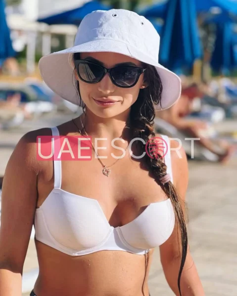Erika, bust size B, height 165, weight 56, age 27, photo 4