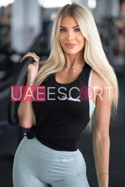 Kris, bust size C, height 167, weight 65, age 26