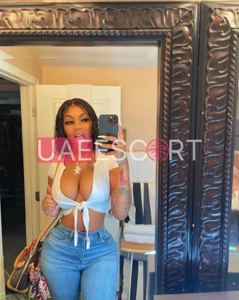 Mac, bust size C, height 182, weight 72, age 26, photo 13