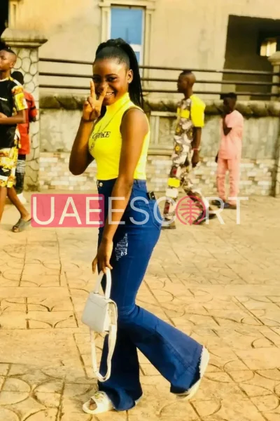 Kacey-375, bust size B, height 160, weight 50, age 24