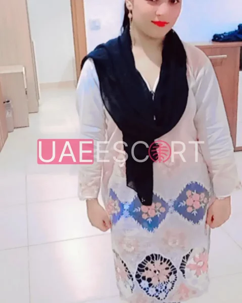 Kamryn, bust size C, height 139, weight 47, age 24, photo 6