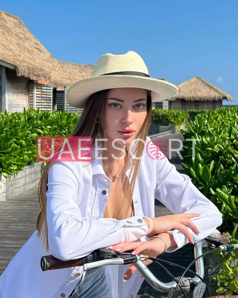 Kianna, bust size B, height 157, weight 40, age 24, photo 3