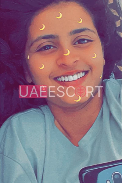 Alisha, bust size B, height 162, weight 52, age 25