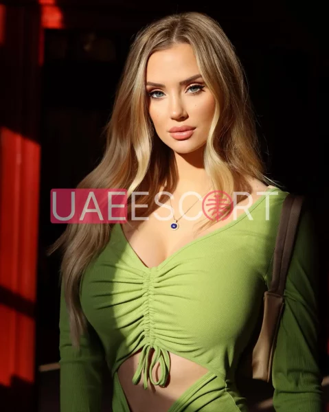 Carisa, bust size C, height 166, weight 55, age 26, photo 3