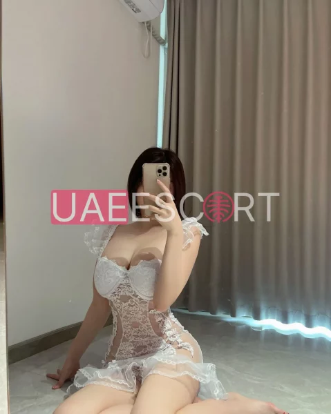 Emmy, bust size D, height 162, weight 48, age 23, photo 3