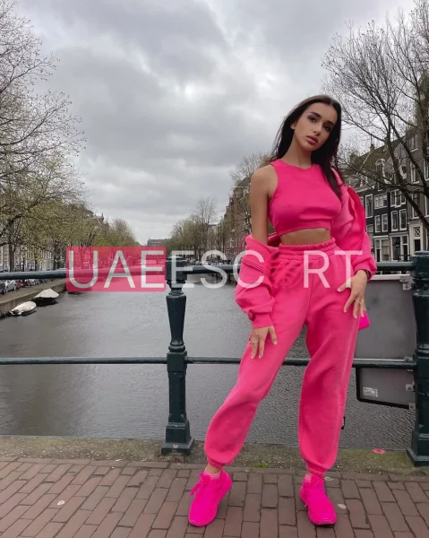 Alana, bust size C, height 170, weight 52, age 23, photo 3