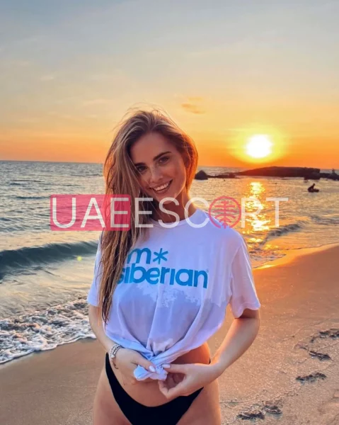 Charlotte, bust size B, height 169, weight 51, age 25, photo 3