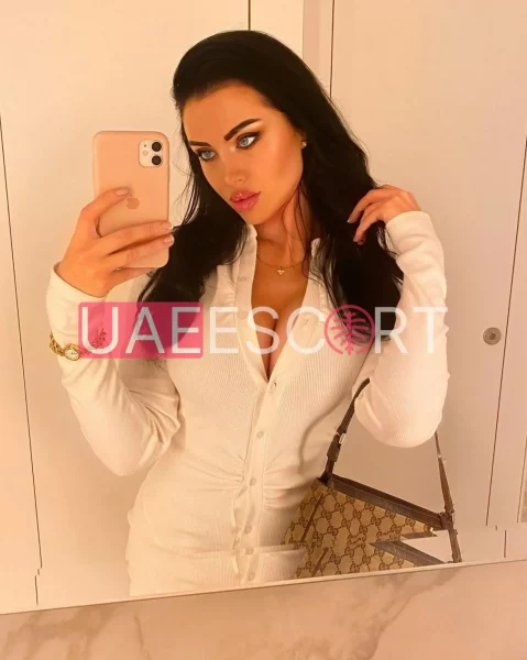 Lottie, bust size C, height 168, weight 55, age 26, photo 6
